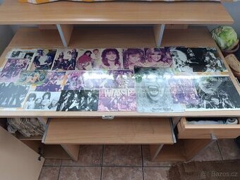 Kancelářský stůl