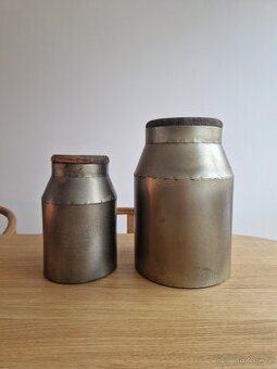 Designové plechové vázy