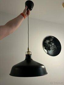 Závěsná lampa Ikea