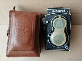Starý fotoaparát Flexaret + pouzdro