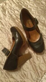 Lodičky, boty na podpadku černé Jennifer vel. 38