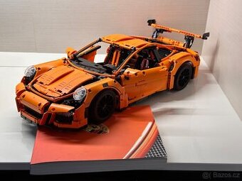 42056 - Porsche 911 GT3 RS, sestavené