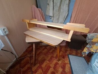 TV stolek