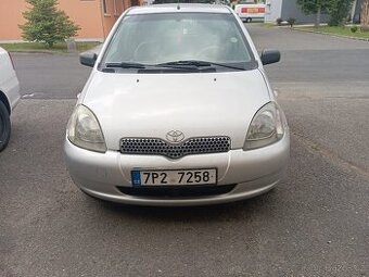 Toyota yaris 1.3,rok 2000, klima,naj 197 000km