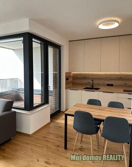 Pronájem luxusního bytu 2+kk, 64 m s lodžií Praha 4, Nusle,