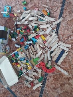 Velké množství kolejí a příslušenství za super cenu