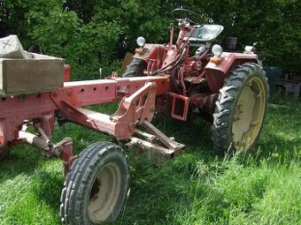 Traktor RS 09