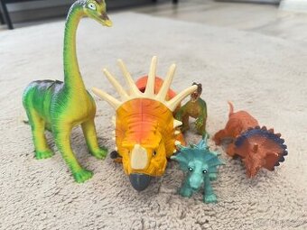 Sada - dinosaurů