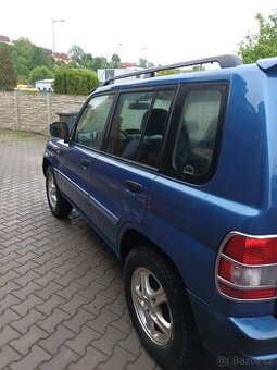 Mitsubishi pajero pinin
