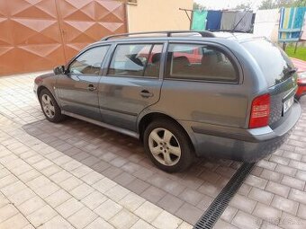 Škoda octavia 1