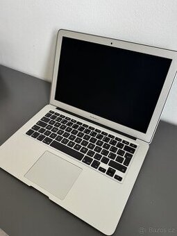 Prodám MacBook Air 13, “2017”, 9/128