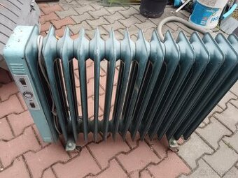 Náchod, olejový radiátor vhodný do garáže, 400.-Kč