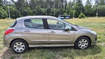 Peugeot 308 1.4 VTi (72 kW), r. 2013, 66 000 km – spolehlivý