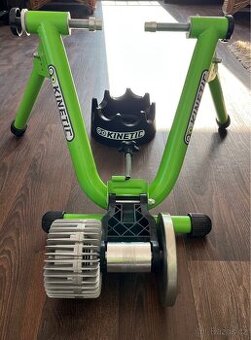 Trenažér Kinetic Road Machine - 1