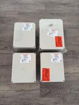 SCAME SCABOX 686.209 – IP56 svorkovnicová krabice 300×220×12