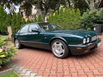 Jaguar XJR 4.0 Supercharged (X300), 320 PS 1995