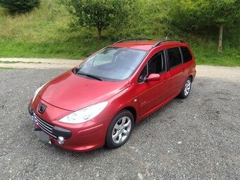 Peugeot 307 kombi 1,6 benzín88000km