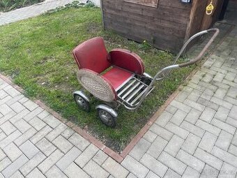 Sportovní kočárek