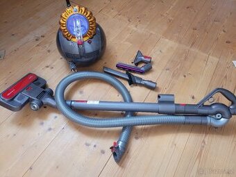 Vysavač Dyson Big Ball Allergy 2