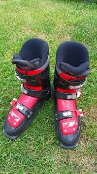 Nordica Firearrow Team lyžáky pro juniora 39/40