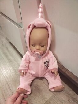 Baby Born s příslušenstvím