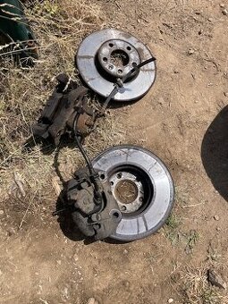 predni velke  brzdy VW T4 111kW zadni trmeny po repasy