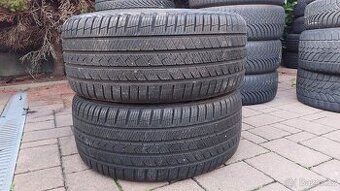 Pneu celoroční, 2 ks, rozměr 235/35/19, 91Y, zn. VREDESTEIN