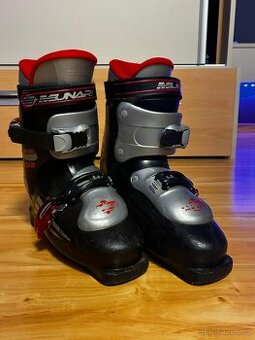 Dětské lyžáky MUNARI - vel. 240 (38–39)