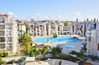 SUNNY BEACH - Prostorné zařízené studio s terasou a sklepem