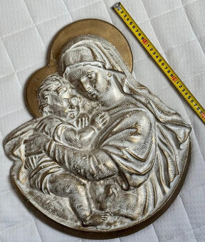 Nástěnný reliéf s motivem Madona s děťátkem