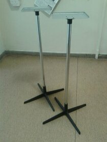 Ocelové stojany pro regálové reprosoustavy