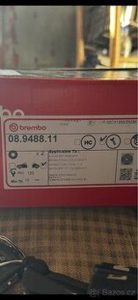 Octavia 2 zadní kotouče brembo - namontované nepoužité