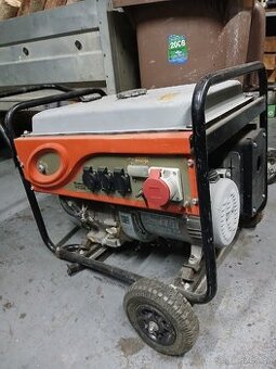 Prodám třífázovou elektrocentrálu Einhel. - 1