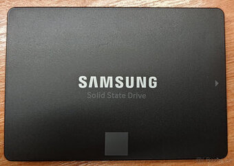 Samsung 870 EVO - 2,5" - SATA - 500GB #1