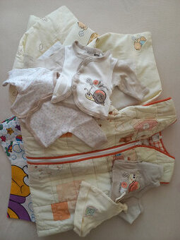 Prodám oblečení 0-1 rok, věci do postýlky apod.