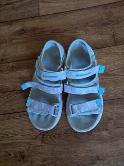 Sandále vel. 35