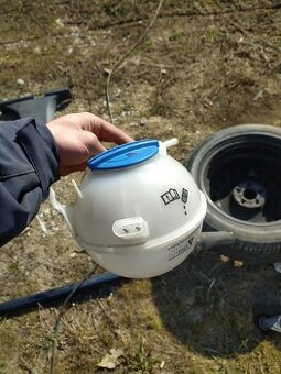 Expanzní nádobka Škoda Octavia 2