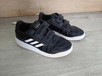 Dětské boty ADIDAS - 34 vel.