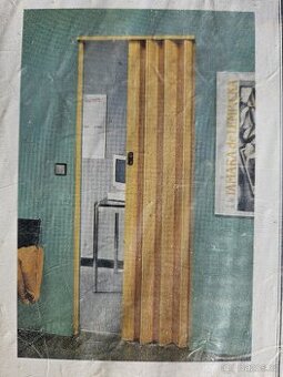 Shrnovací lamelové dveře - 2 ks + přídavné lamely