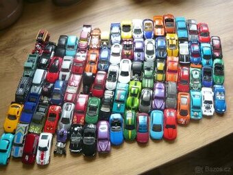 AUTÍČKA HOT WHEELS