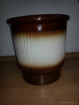 KVĚTINÁČ KERAMICKÝ