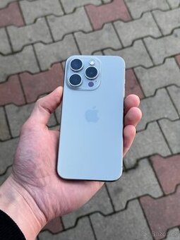 iPhone 15 Pro 128 GB Bílý Titan / Baterie 86%