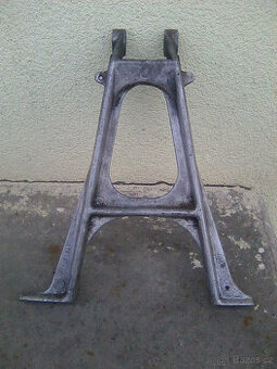 čz 175/470 sportka ND - stojan,podsedlový rámeček,nádrž.....