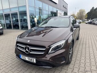 Mercedes-Benz GLA 220d (2015) – bez AdBlue, panorama, Night
