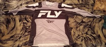 prodám 3x cyklodresy za 300,- vel. XL