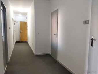 Pronájem, bytová jednotka, 3kk, včetně sklepa a lodžie 82m2
