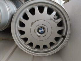 Disky a pneu ruzných rozměrů - 1