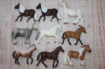 Figurky koní Schleich 1