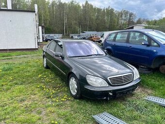 Mercedes benz S320 220