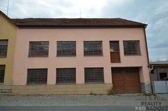 Pronájem skladových prostor 700 m2